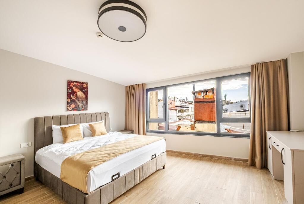 Loftsleilighet, balkong, byutsikt