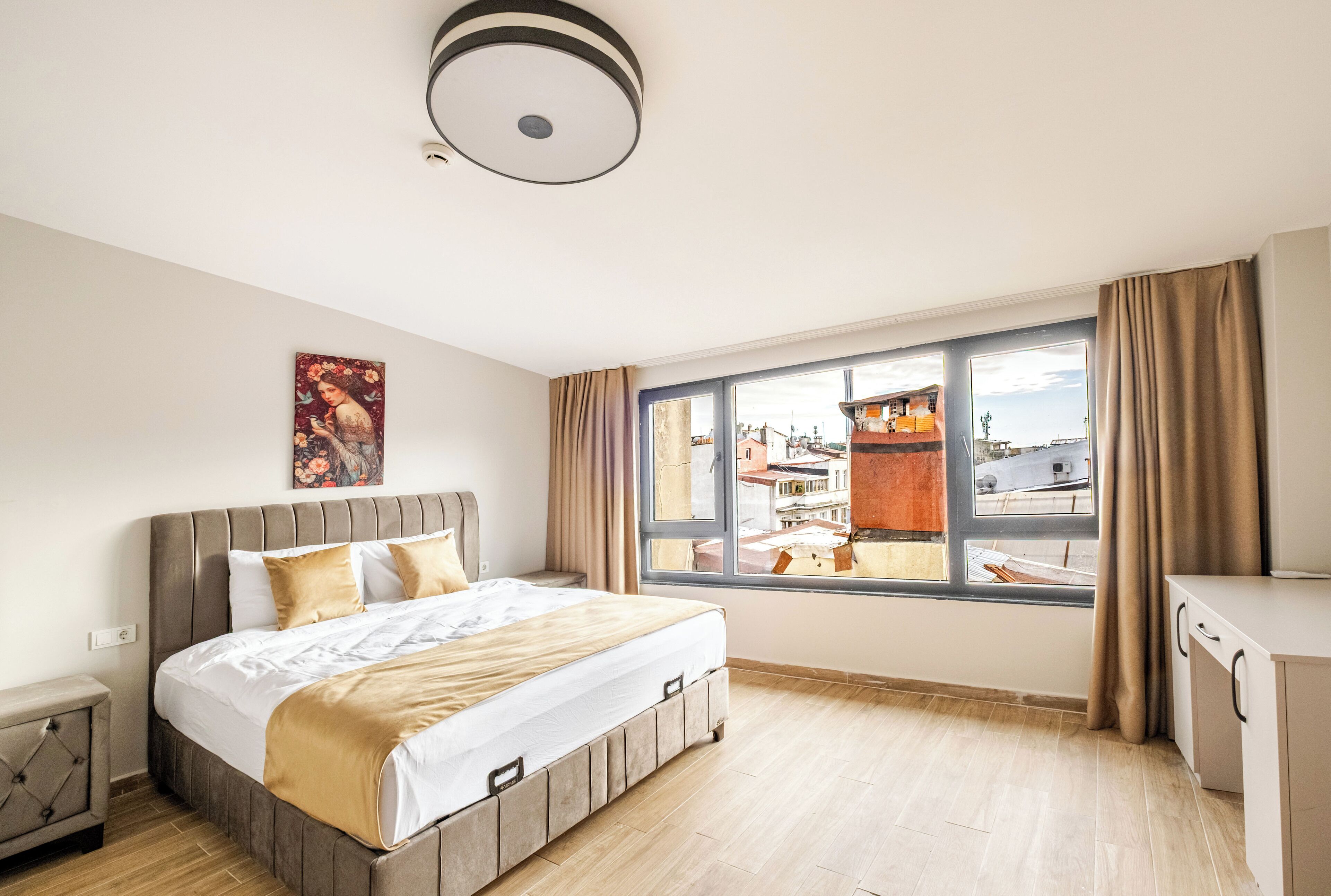 Loftsleilighet, balkong, byutsikt