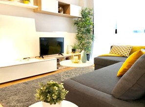 Apartment | Living room - Malaga Refino Apartment With Rooftop Pool (Málaga)