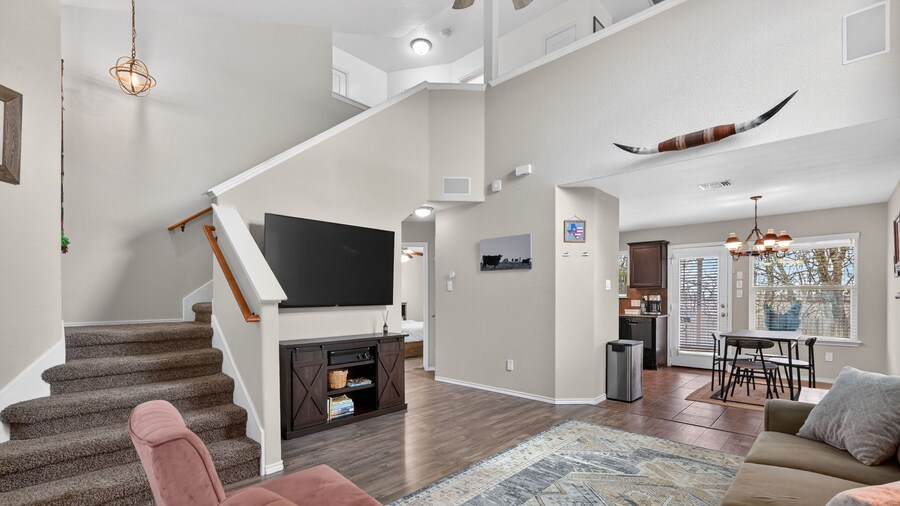 Dimples In Temple - Texas Charm & Modern Comfort 3 Bedroom Home