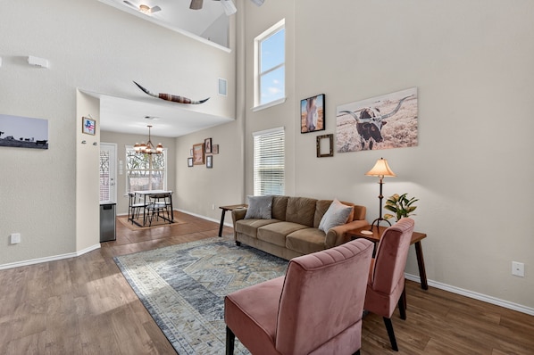 Maison, 3 chambres | Coin séjour | TV connectée, services de streaming