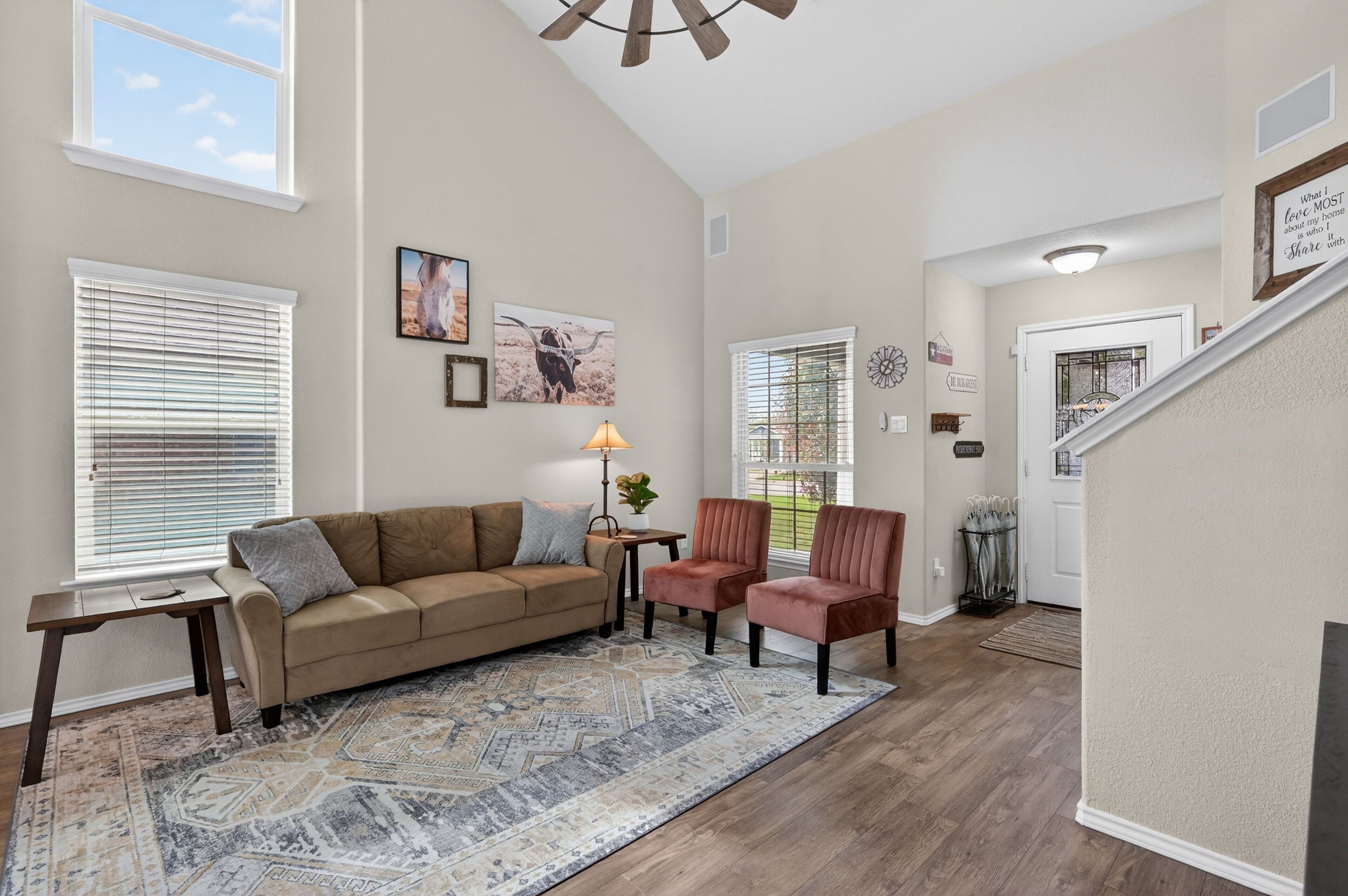 House, 3 Bedrooms | Living area