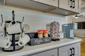 Interior - Hillwood Haven - 4 King Beds • 5 Miles to Augusta National (Augusta)