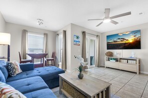 Smart TV - 🏝️Walk to the Beach + Sound | Community Pool | Gulf Island 532🏝️ (Navarre Beach)