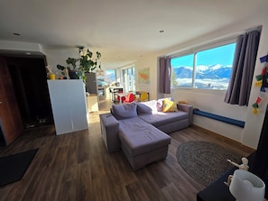 TV - Le nid d'aigle : T3 apartment in Font-romeu center (Font-Romeu-Odeillo-Via)