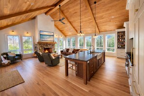 Interior - The Bou | Lake Michigan Beach | Sleeping Bear (Frankfort)