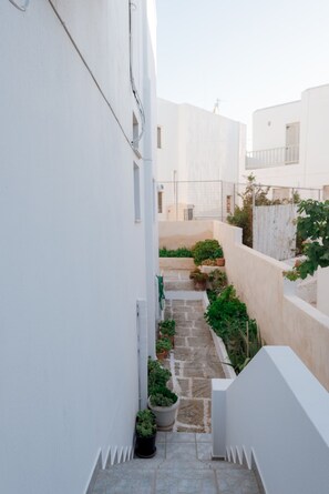 Property grounds - Naousa Central House, Paros (Paros)