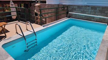 Apartment | Pool | Indoor pool, outdoor pool