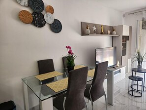 Apartment | Dining - Apartment in Vera With Rooftop Pool (Vera)