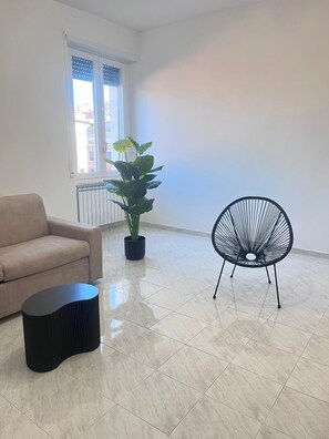 Living area - Vrbo Property (Roma)