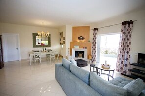 Living area - Blue Oliva House (RR8X+J8 Ag. Marina)