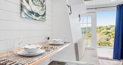 Canyon Lake Retreat | 16 Units for Groups