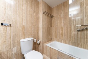 Apartment | Bathroom - Apartment in Elviria With Terrace, Marbella (Marbella)