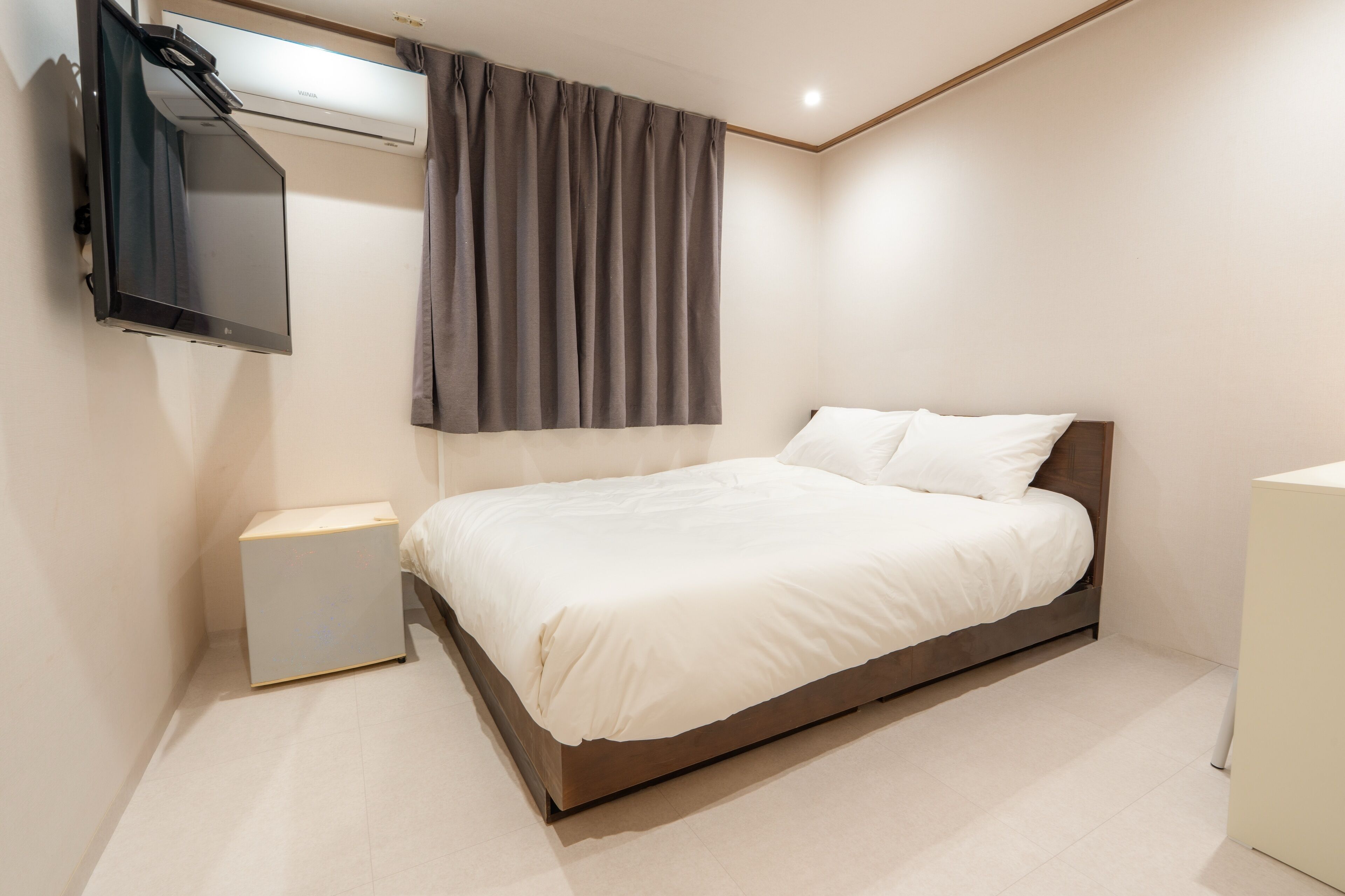 Standard Double Room | WiFi (free)