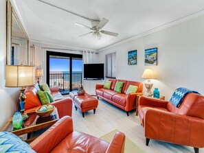 Smart TV, ping pong - Bent Palm 401 | Oceanfront w/Rooftop Balcony (Ormond Beach)