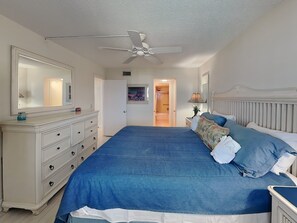 2 bedrooms, iron/ironing board, Internet, bed sheets - Bent Palm 401 | Oceanfront w/Rooftop Balcony (Ormond Beach)