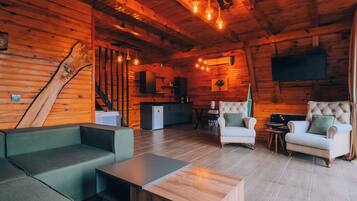 Bungalow, Private Pool, Mountain View | Living area