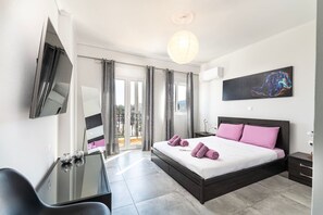 2 habitaciones, tabla de planchar con plancha, wifi y ropa de cama 