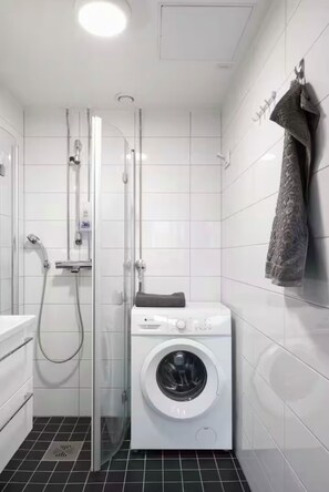 Bathroom - Peaceful Artsy Home Stay (Helsinki)
