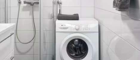 Apartment, 1 Bedroom, Accessible | Bathroom