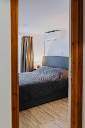 3 Schlafzimmer, Bügeleisen/Bügelbrett, WLAN, Bettwäsche