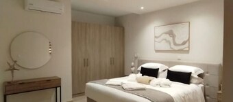 Elaionas Luxe w/ Private Pool : No.2