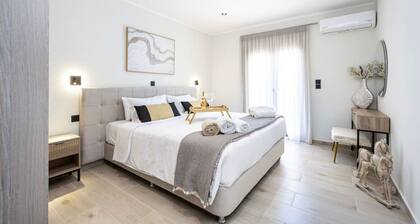 Elaionas Luxe w/ Private Pool : No.1