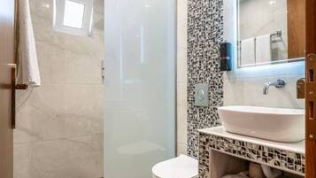 Hair dryer, towels