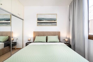 2 bedrooms, iron/ironing board, WiFi, bed sheets - The Rustic Lane Apartment - Old Town Kos (Kos)