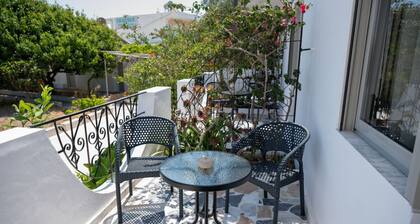 Thines Studios : Studio C