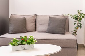 TV - Magical Brand New Suite (Zipari)