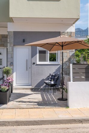 Terrace/patio - Magical Brand New Suite (Zipari)