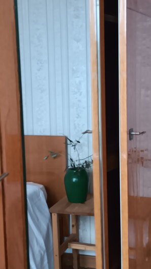 2 soverom, strykejern/-brett, wi-fi og sengetøy