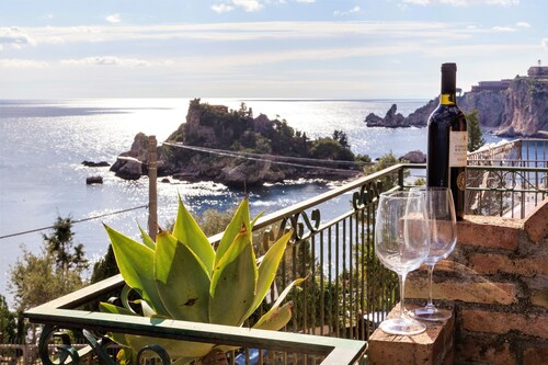 Beachfront Penthouse in Taormina with Amazing Sea View