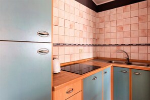 Private kitchen - Beachfront Penthouse in Taormina with Amazing Sea View (Mazzaro)