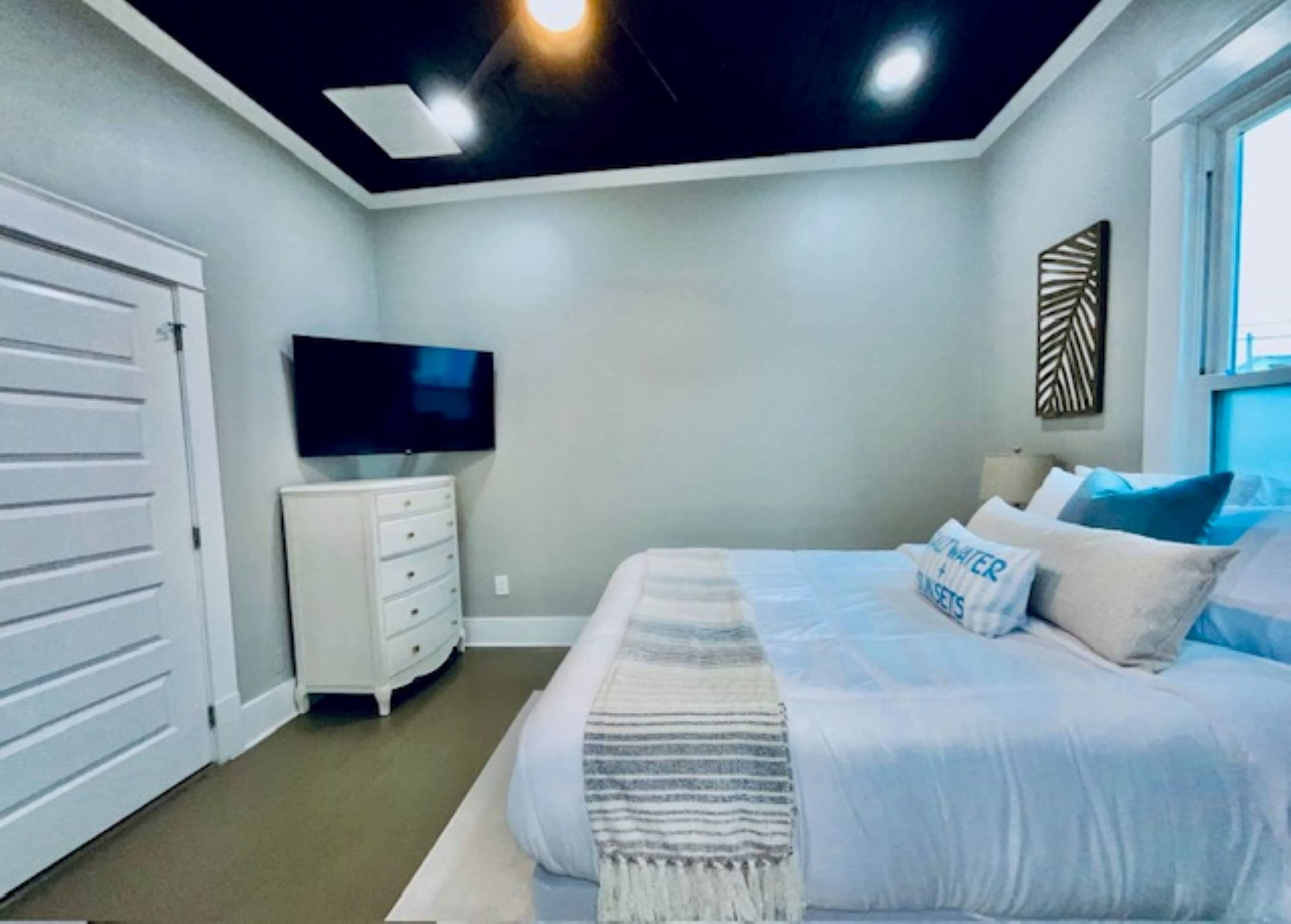 Casa, varias camas, patio, vista al jardín (Coastal Cove)