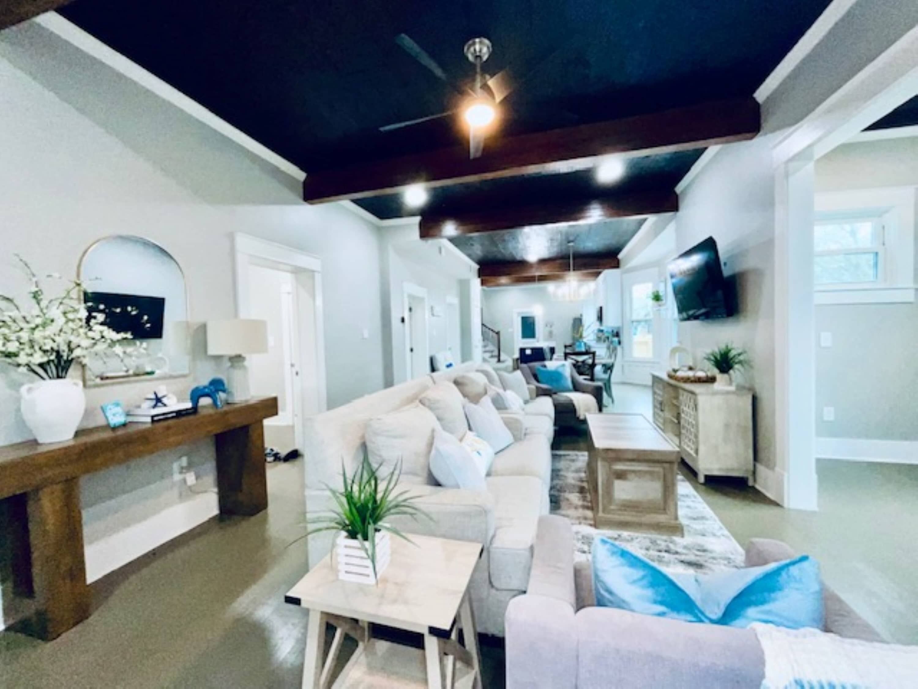 Rumah, Beberapa Tempat Tidur, patio, pemandangan kebun (Coastal Cove) | Area keluarga