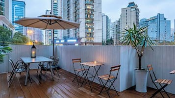 Khu ẩm thực ngoài trời