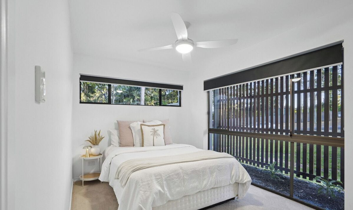 5 bedrooms, desk, iron/ironing board, free WiFi