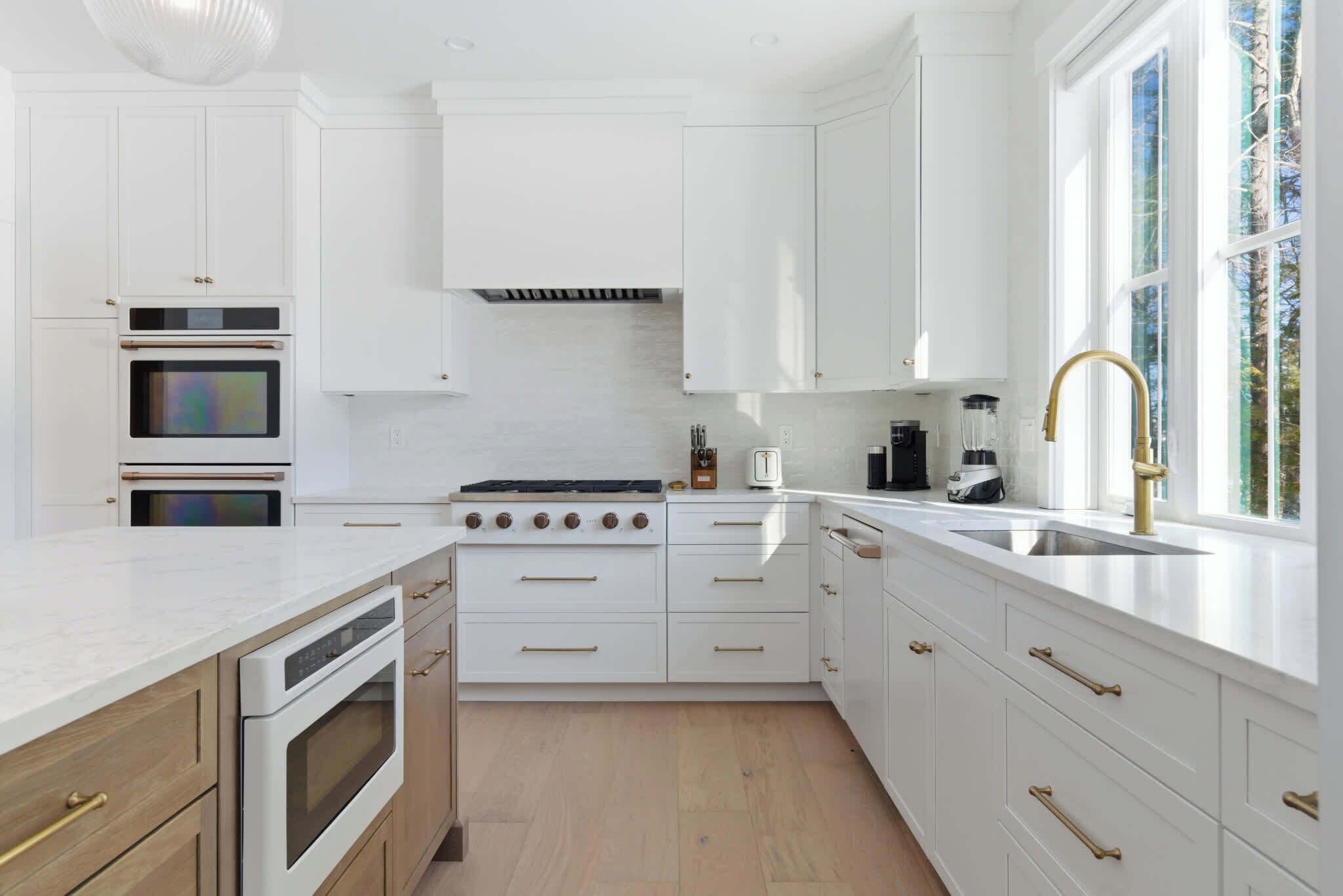 Talo, useita sänkyjä, patio, näköala puutarhaan (Van Duyne North) | Yksityinen keittiö