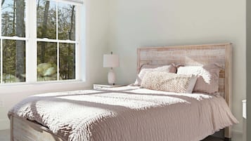 House, Multiple Beds, Patio, Garden View (Van Duyne North)