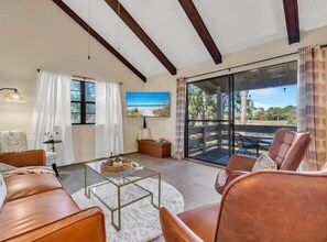 Living area - Heavenly Par-adise 2‑Bedroom Villa Overlooking the Golf Course Seascape (Miramar Beach)