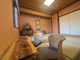 Habitación clásica con 2 camas individuales