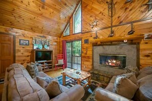 TV, fireplace, offices - New! Play in Lukfata Creek! Hot Tub! Fire pit! (Broken Bow)