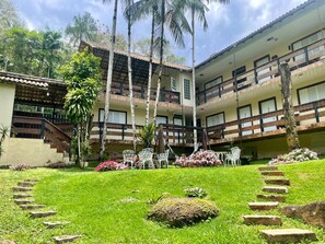 Exterior - Flat Salto Dagua Penedo (Itatiaia)