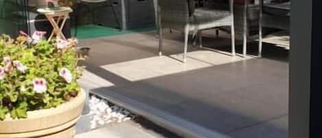 패밀리룸, 정원 전망 | 야외 식당