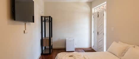 1 bedroom, internet, bed sheets