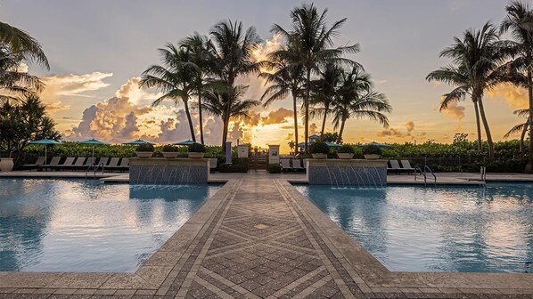 Pool - Marriott's Oceana Palms-2BR/2BA Unit Luxury Resort-Singer Island, Florida (Riviera Beach)