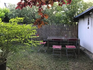 Outdoor dining - Vrbo Property (Jena)