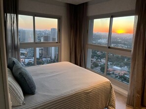 1 chambre, fer et planche à repasser, Wi-Fi, draps fournis